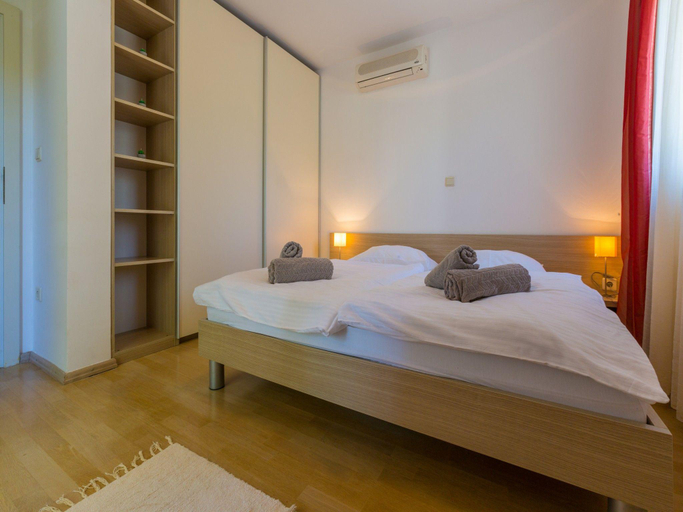Bedroom, Apartments Villa Vanda, Crikvenica