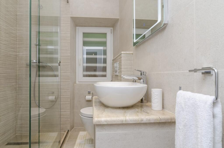 Bathroom 3, Apartment Take That, Dubrovnik