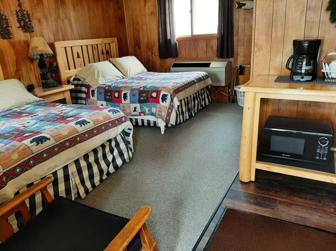 Bedroom 2, Sunshine Motel and Cabins, Ontonagon