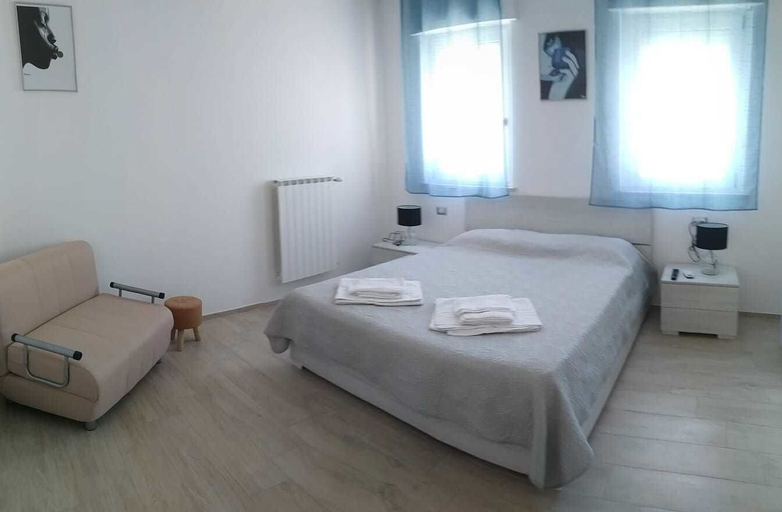 Bedroom 3, B&B Oleum, Bari