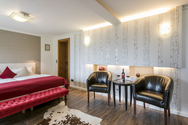 Bedroom 4, Der Westerhof Tegernsee Hotel, Miesbach