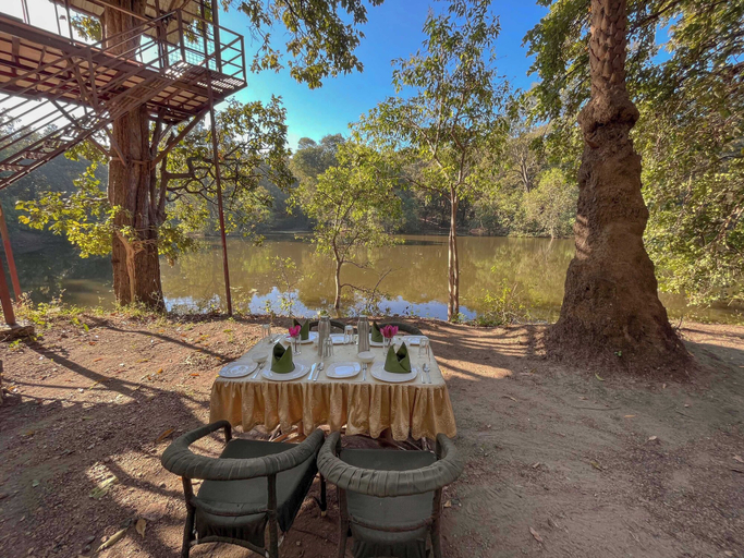 Food & Drinks 4, Rukhad Jungle Camp, Seoni