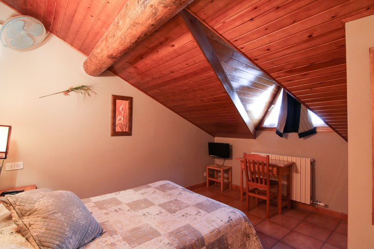 Bedroom 5, Hotel Roch, Lleida
