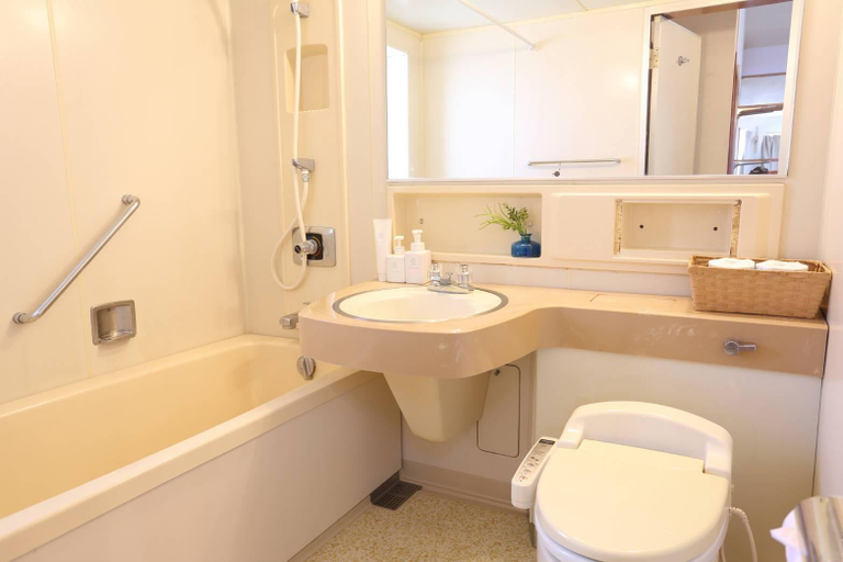 Bathroom 4, Shodoshima, Beautiful Seaside Private Cottage, Tonoshō