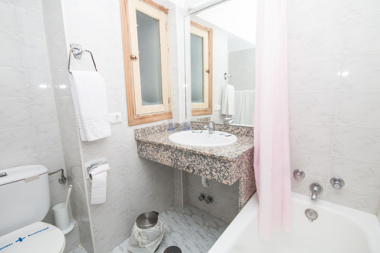 Bathroom 5, Hotel Amic Can Pastilla, Baleares