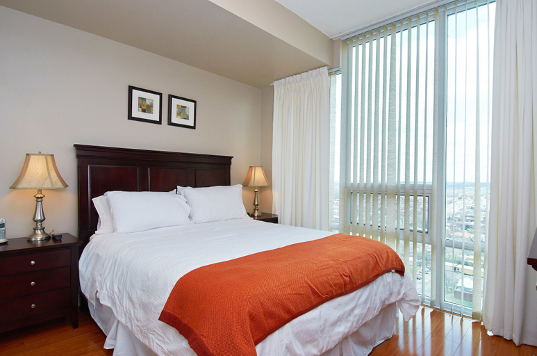 Bedroom 2, WhiteHall Suites - Mississauga, Peel