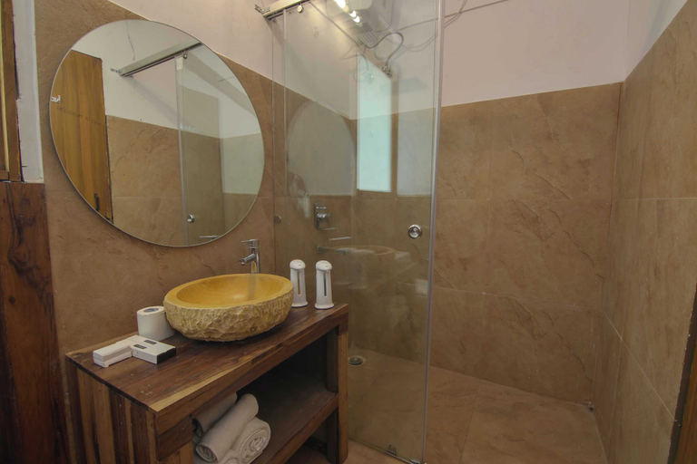 Bathroom 3, Rukhad Jungle Camp, Seoni