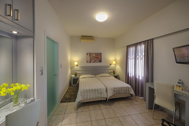 Bedroom 3, Esperance 2, South Aegean