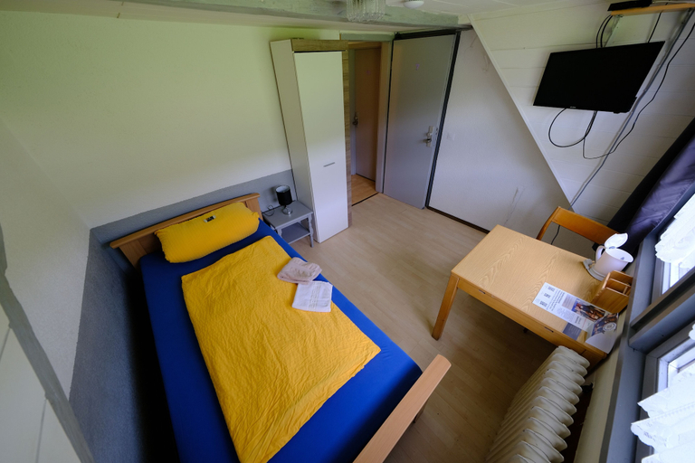 Bedroom 2, B+B Hotel Sonnenmatte Near Badeparadies, Breisgau-Hochschwarzwald