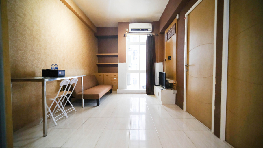 Bedroom 2, Comfy and Homey 2BR at Bale Hinggil Apartment By Travelio, Surabaya