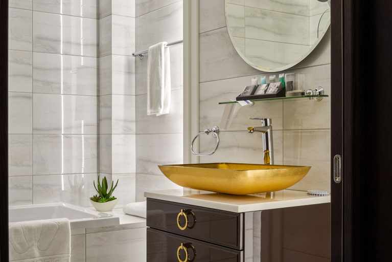 Bathroom 4, Mirax Sapphire Boutique Hotel, Kharkivs'ka