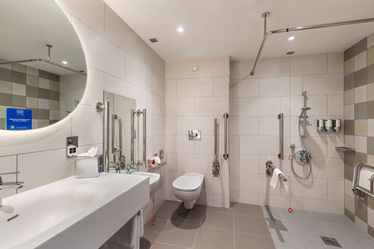 Bathroom 4, Hampton by Hilton Torquay, Torbay