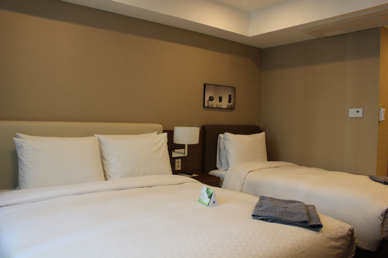 Bedroom 18