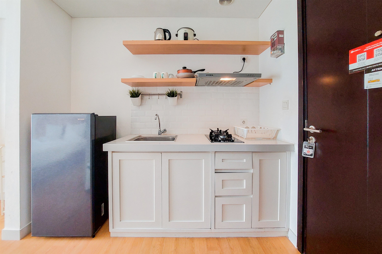 Others 4, Tidy and Nice Studio at Casa De Parco Apartment By Travelio, Tangerang