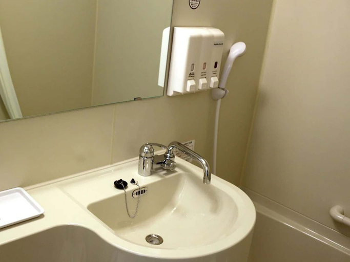 Bathroom 4, Toyoko Inn Nishi-Funabashi Baraki Inter, Funabashi