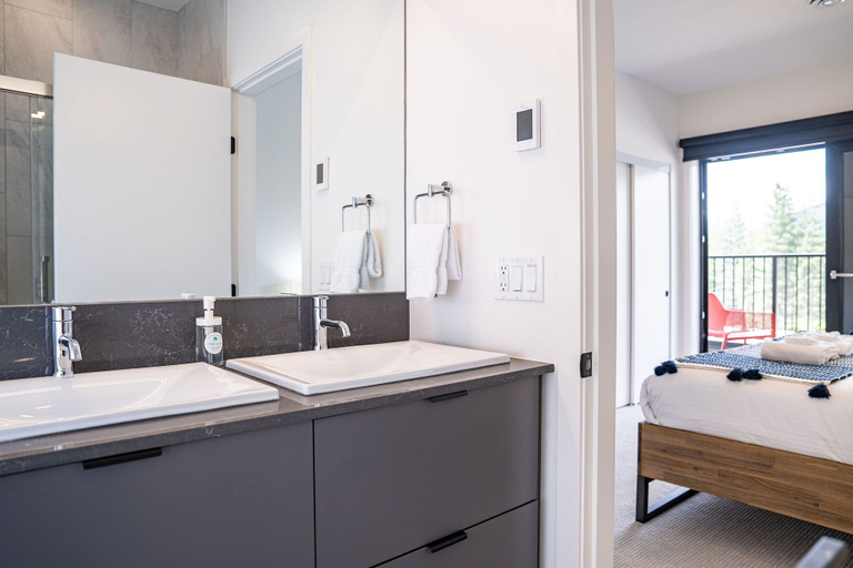 Bathroom 3, Stoke House by Revelstoke Vacations, Columbia-Shuswap