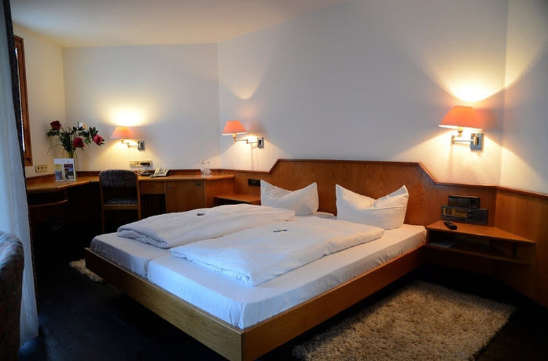 Bedroom 3, Ringhotel Mohren, Biberach