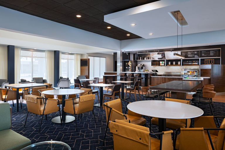 Food & Drinks 5, Courtyard by Marriott Dallas Richardson at Spring Valley, Dallas