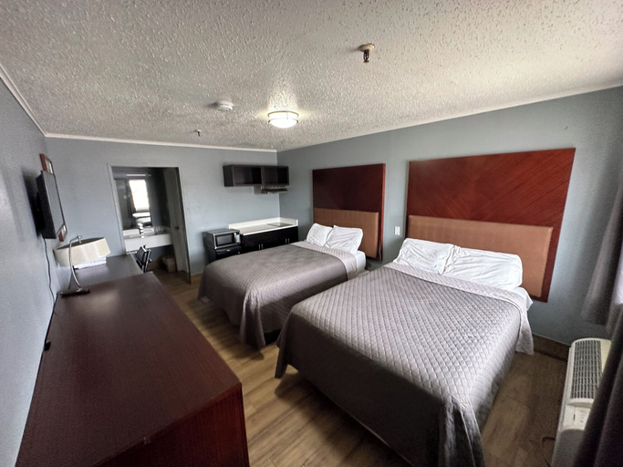 Bedroom 4, Studio Suites, Bexar