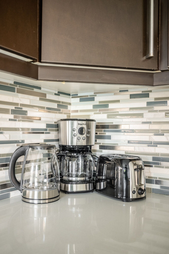 Food & Drinks, GLOBALSTAY Modern 3 BD House in Brampton, Peel