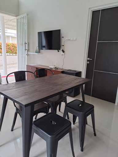 Others 4, Villa Permata Garden J16 Batu, Hook, Malang