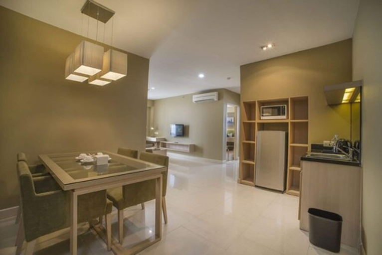 Dining Room 12