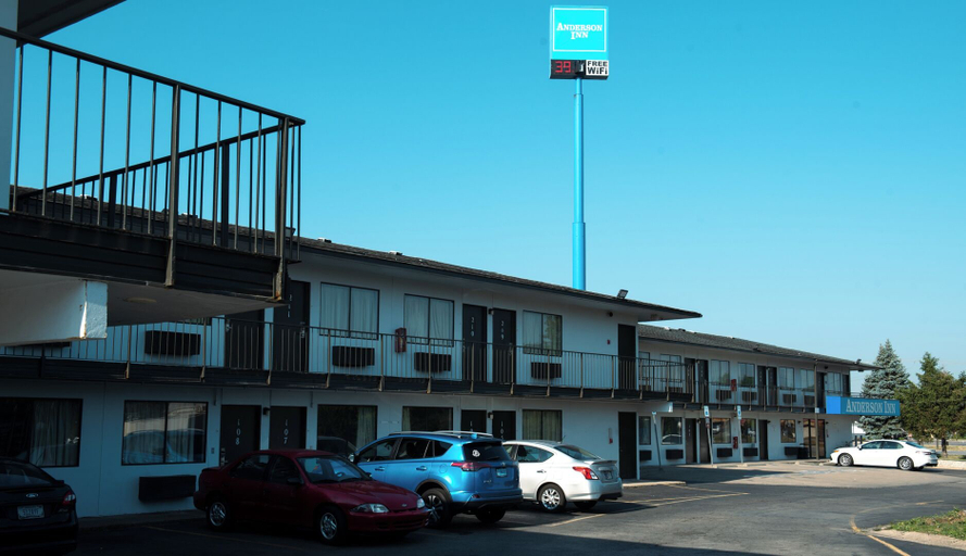 Exterior & Views 2, Anderson Inn, Madison