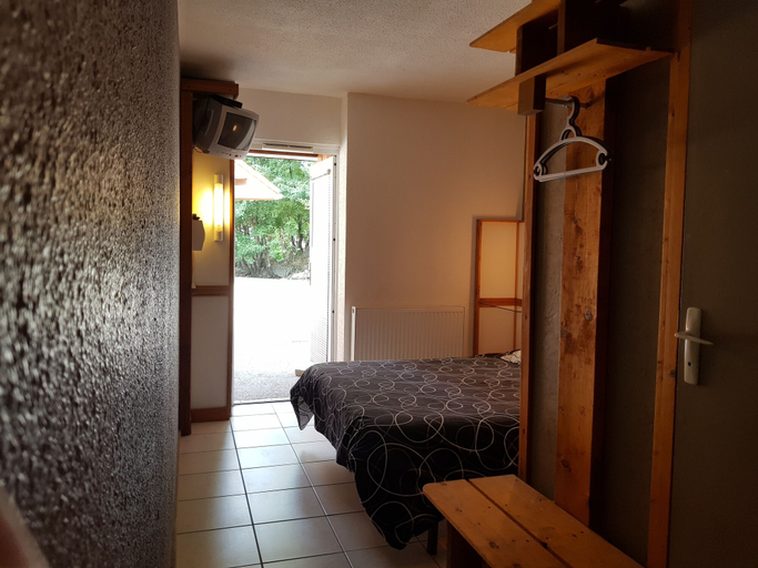 Bedroom 3, Hotel Eco Logis Bellevue Pyrénées, Hautes-Pyrénées