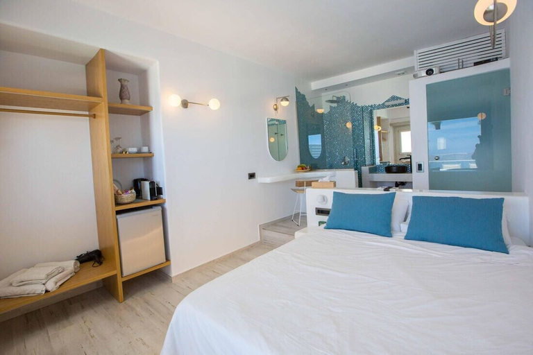 Bedroom 4, Caldera's Majesty, South Aegean