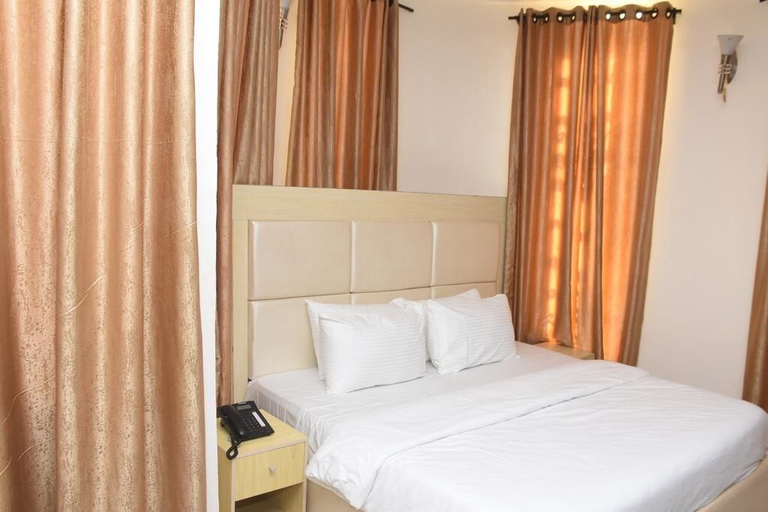 Bedroom 2, Bahamas Hotels International, AbujaMun