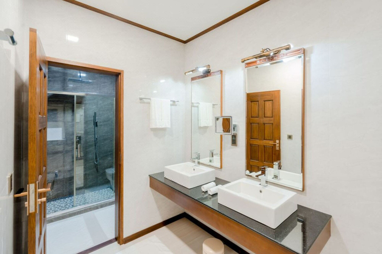 Bathroom 4, Alafehi Retreat Luxury Villas with Pool Access