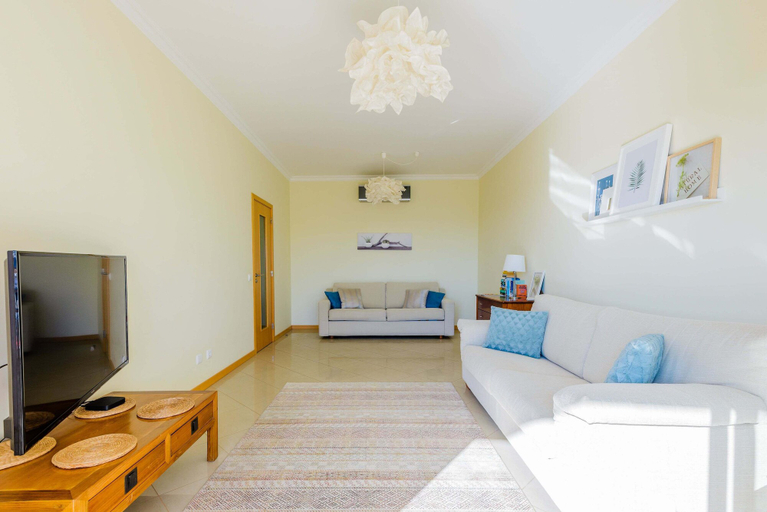 Bedroom 3, Sea view Apartment with sunbathing Terrace & 2 Swimming pools, Albufeira
