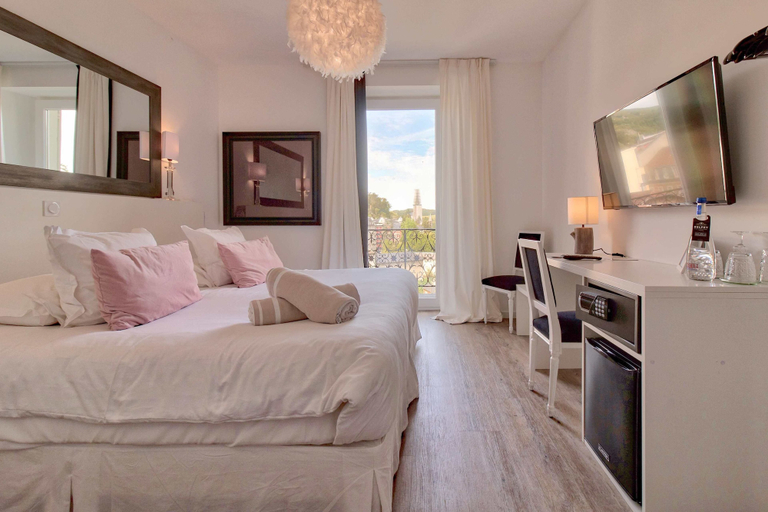 Bedroom 4, Belfry Spa by Ligne St Barth, Hautes-Pyrénées