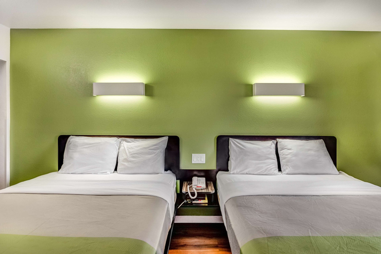 Bedroom 30