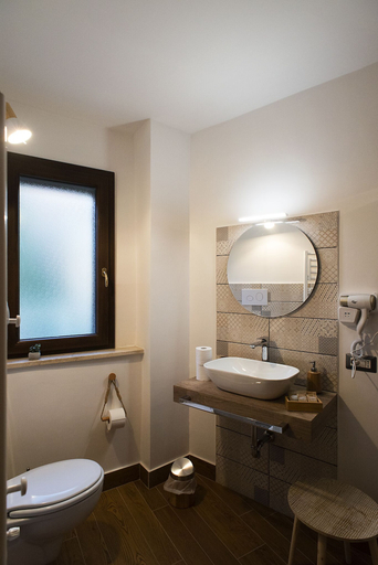 Bathroom 5, Cantunera Sicilian Room, Enna
