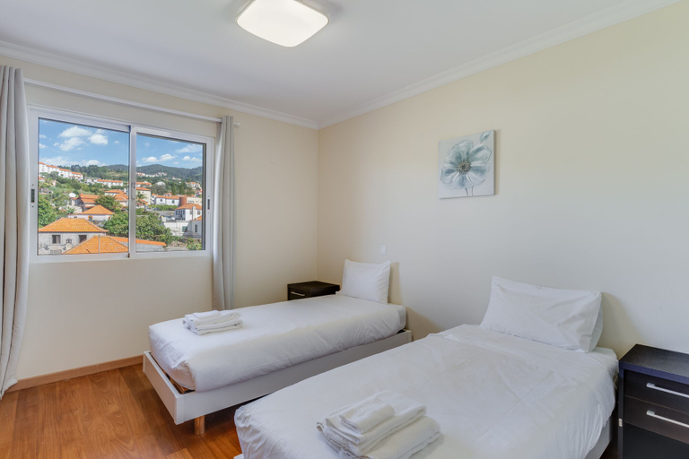 Bedroom 3, Boeiro I, Santa Cruz