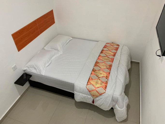 Bedroom 3, Orange Villa Hotel, Seremban