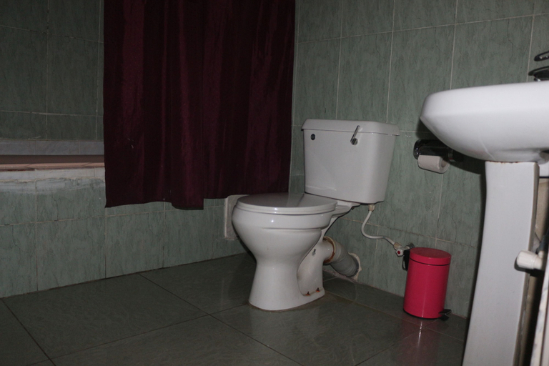 Bathroom 3, Albert Suites, Uyo