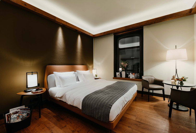 Bedroom 5, DO & CO Hotel München, München