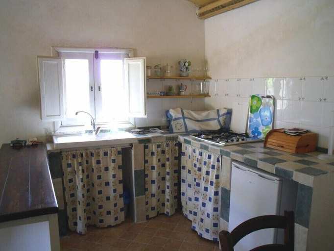 Others 5, Il Bagolaro, Syracuse