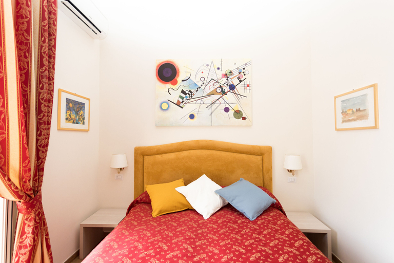 Bedroom 5, Dreaming in Rome, Rome