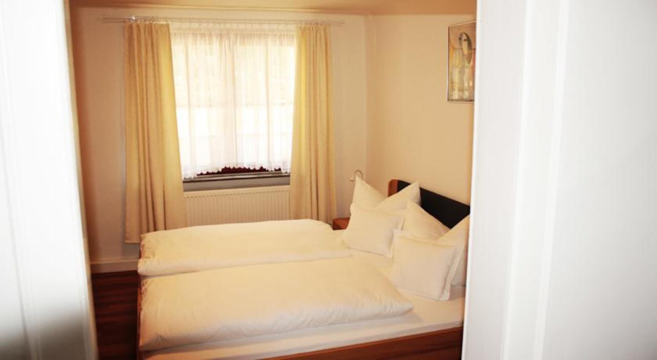 Bedroom 2, Brunnenhof Randersacker - Das Kleine Hotel, Würzburg