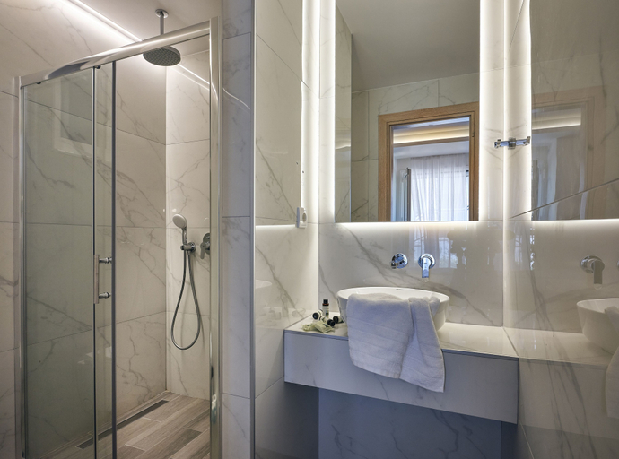 Bathroom 5, Cactus Hotel, Ionian Islands