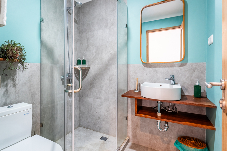 Bathroom 4
