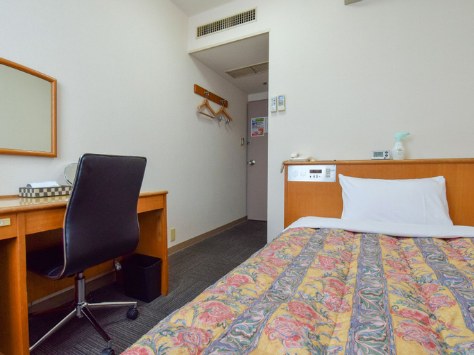 Bedroom 12