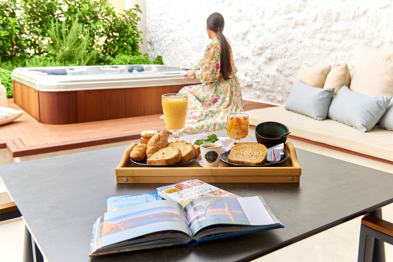 Food & Drinks 5, VISTA DEL PORTO LUXURY SUITES, Crete