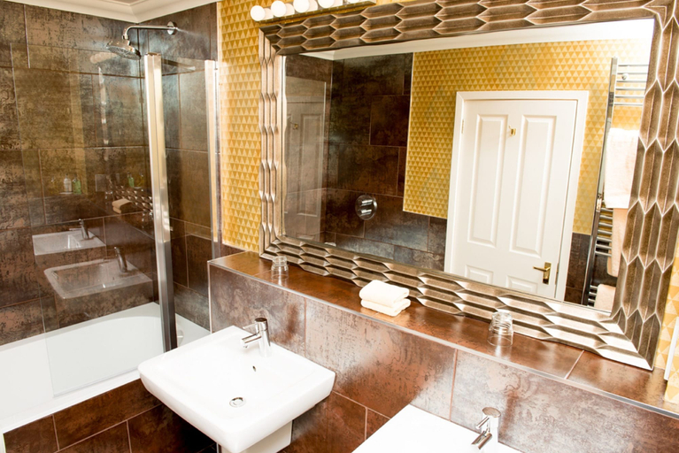Bathroom 5, Rufflets St Andrews, Fife