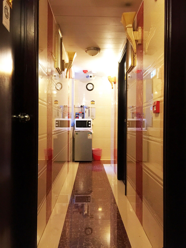 Others 4, Pacific Lodge, Kowloon