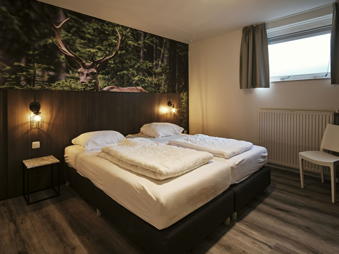 Bedroom 2, Vakantiepark De Bosrand, Epe