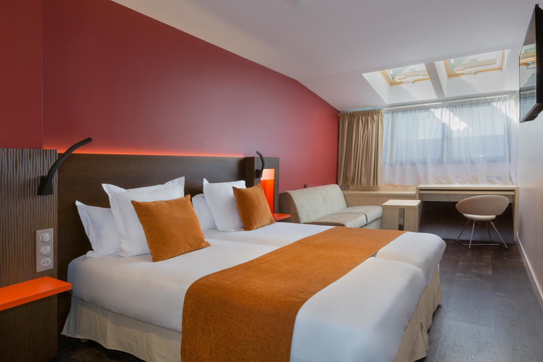 Bedroom 3, Best Western Seine West Hotel, Hauts-de-Seine